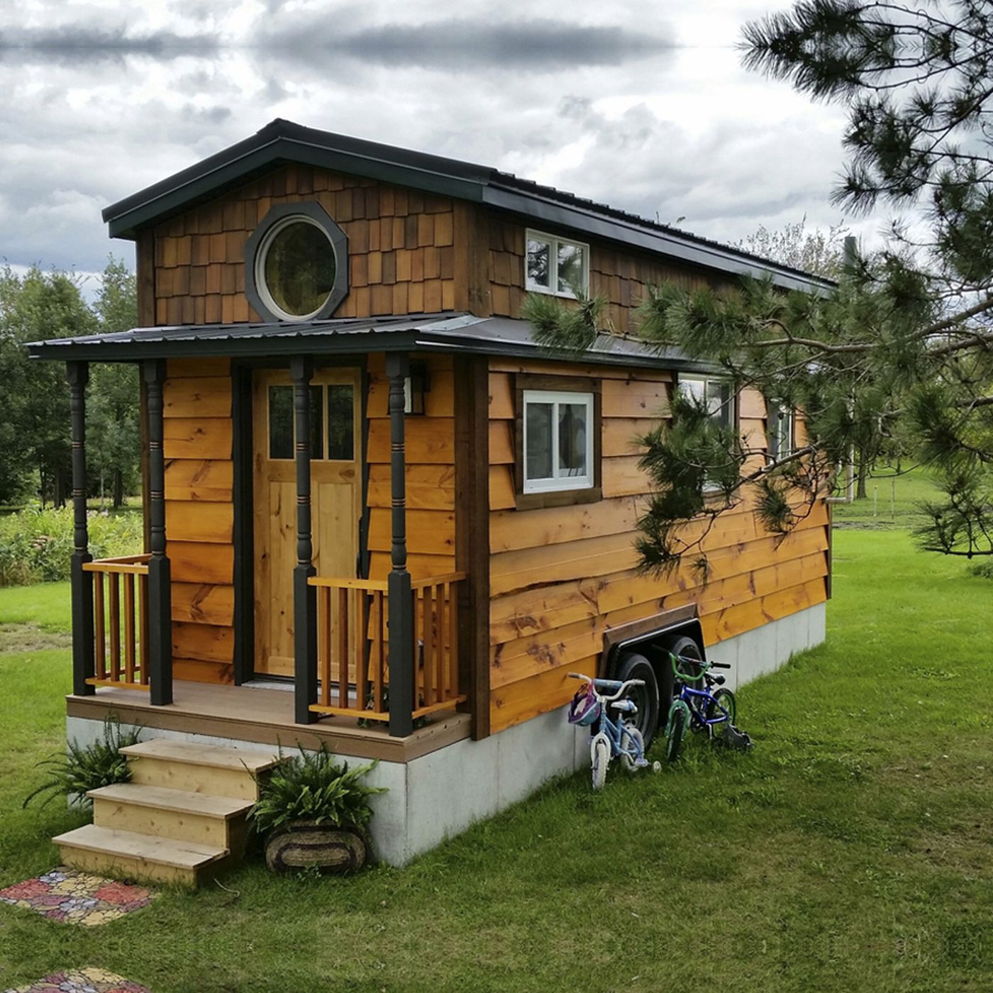 Read more about the article Get Cozy With Tiny Home Sweepstakes